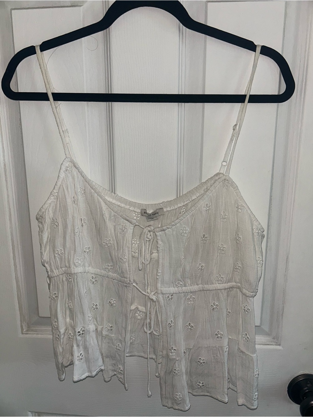 American Eagle Outfitters White Eyelet Tie-Front Camisole